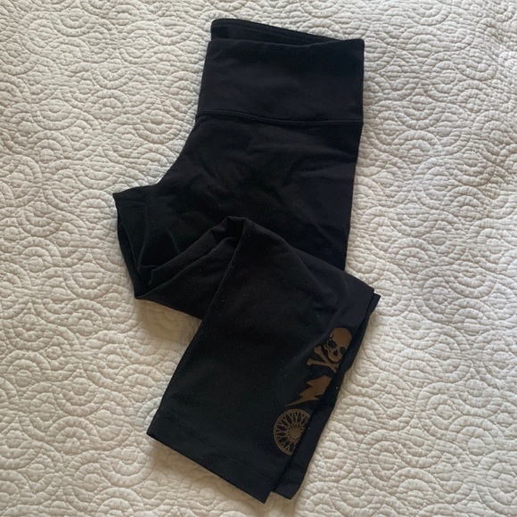Lululemon Wunder Under Soul Cycle Crop Sz 8 - Picture 1 of 4